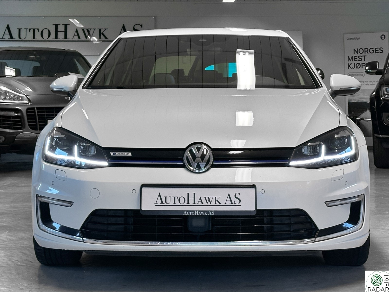VOLKSWAGEN GOLF Active.I.Display/DynAudio/Skinn/ACC/Kamera/K.less/2eier
