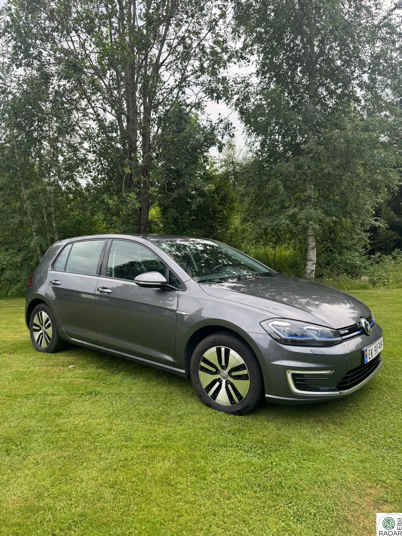 VOLKSWAGEN GOLF Exclusive