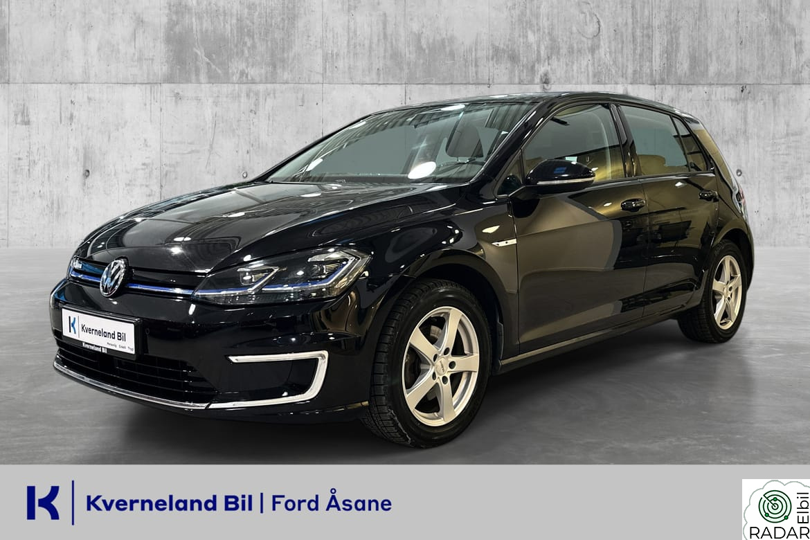 VOLKSWAGEN GOLF Exclusive/R.kam/ACC/Skinn/300km