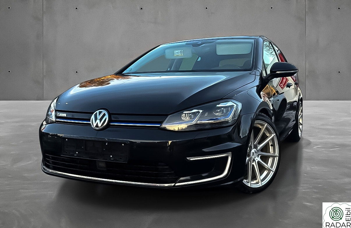 VOLKSWAGEN GOLF e-golf/300km/Navi/Kamera/Dig.Cockpit/Skinn/Sport/Senket