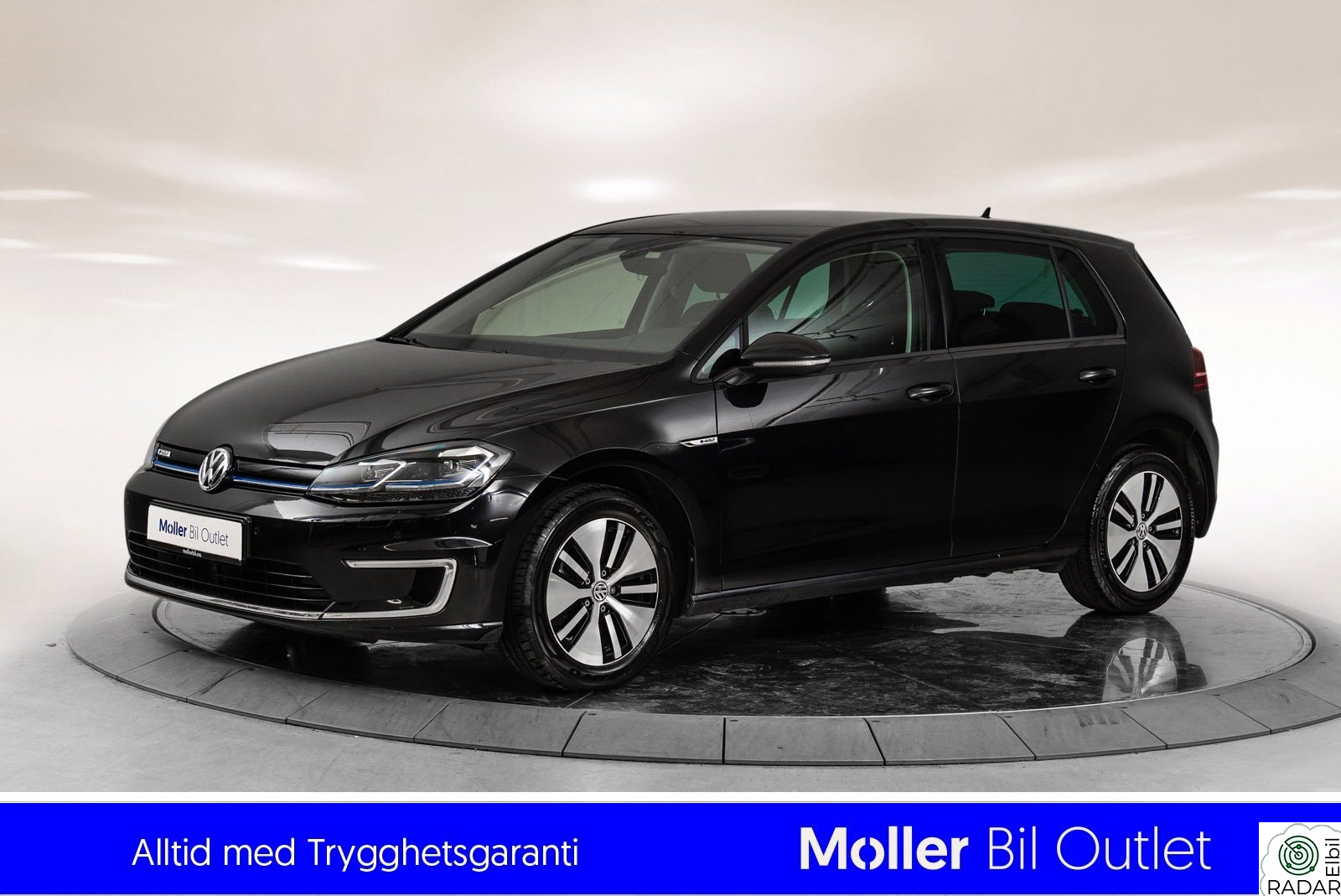 VOLKSWAGEN GOLF 136hk - ACC, Navi, LED, P.Sens
