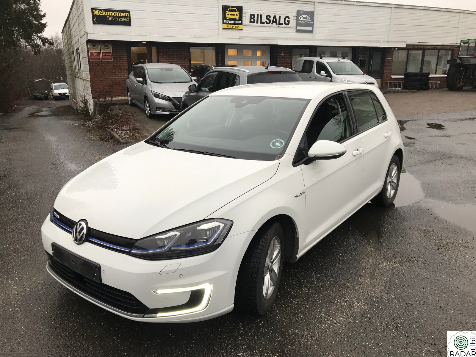 VOLKSWAGEN GOLF AUT NY I NORGE LAV KM VELHOLDT SERVICER  NY EU
