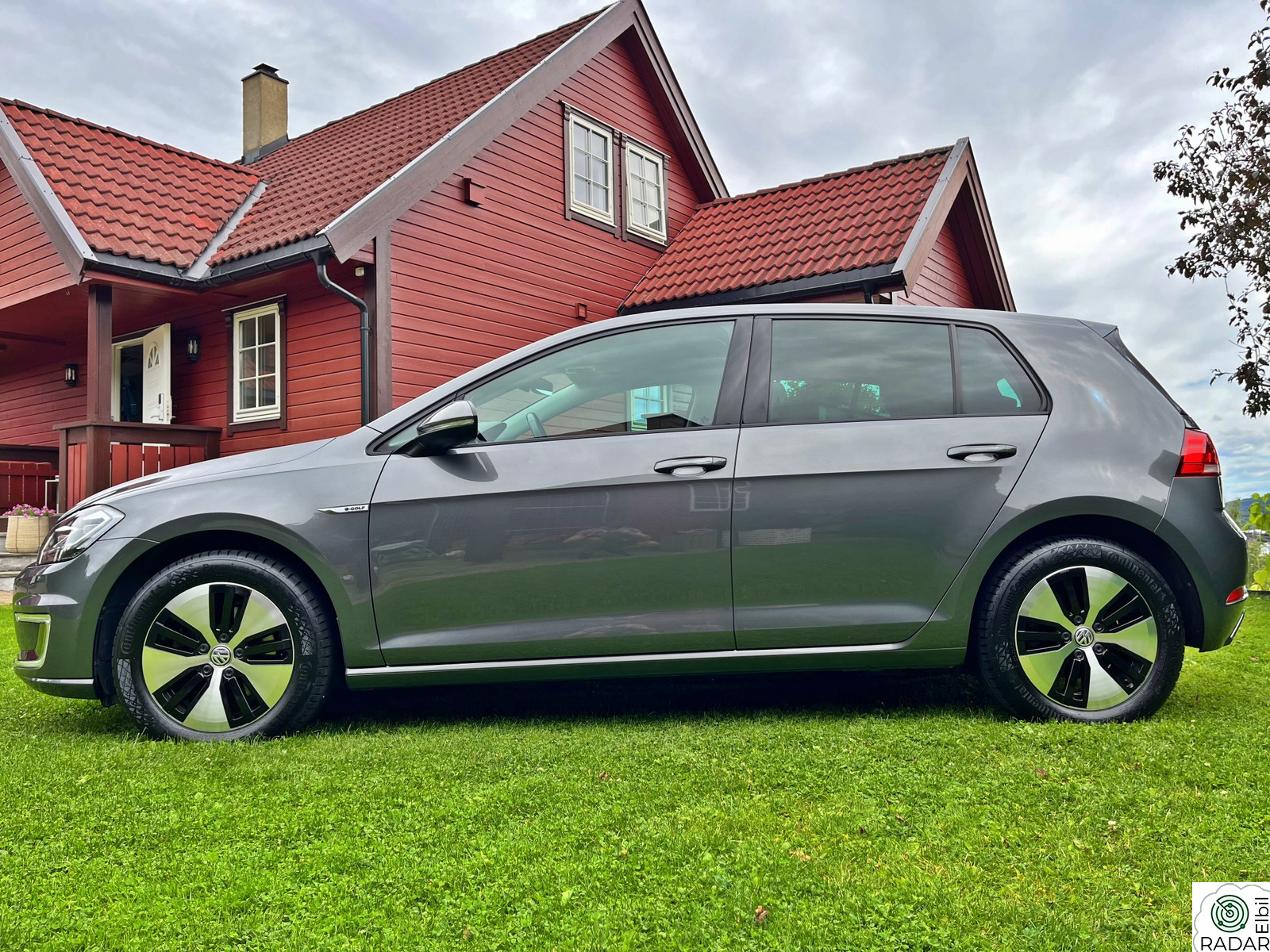 VOLKSWAGEN GOLF eGolf
