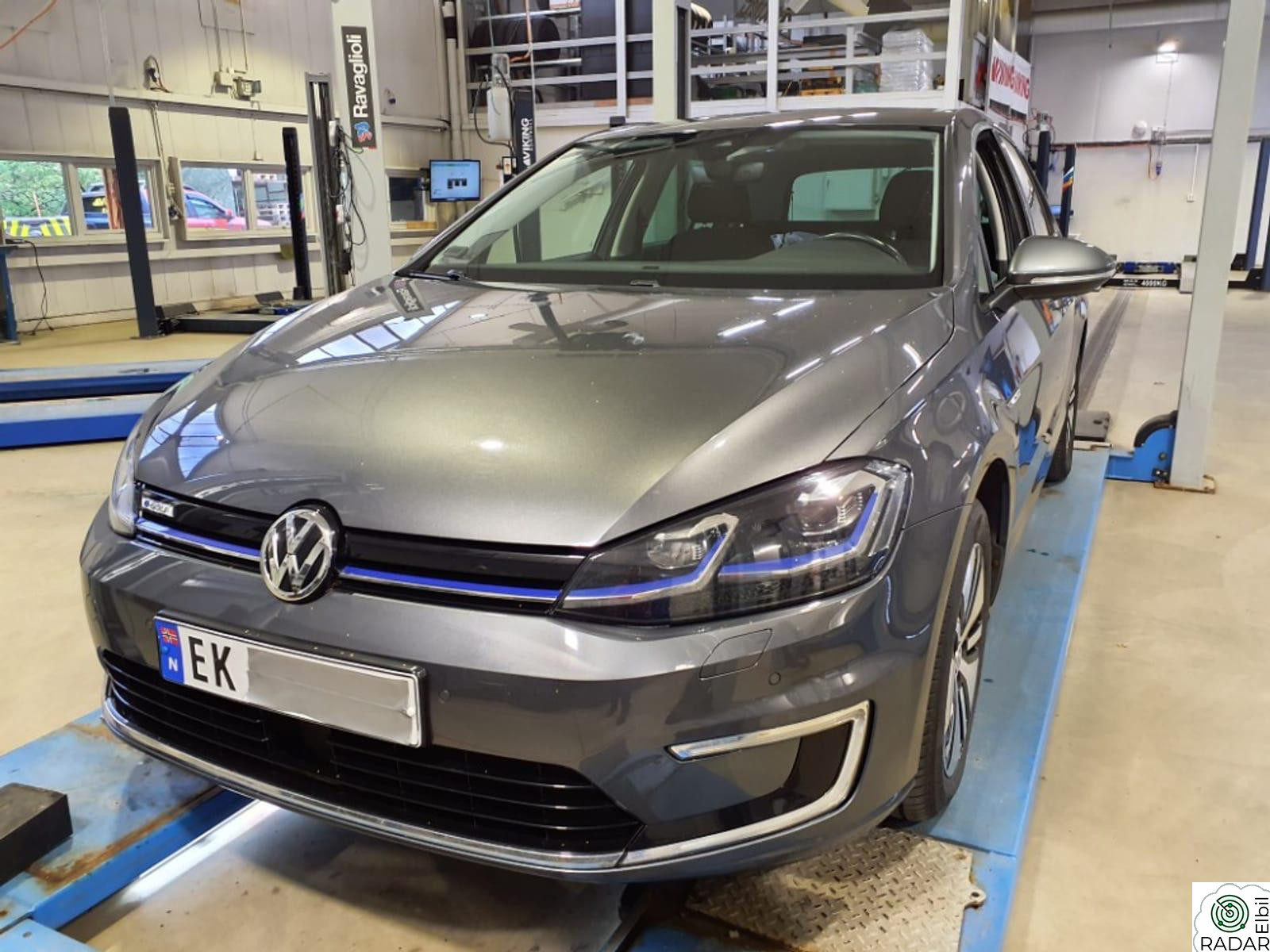 VOLKSWAGEN GOLF GARANTI/V.Pumpe/DYNAUDIO/Navi/CC/Kamera/Keyless/ AID