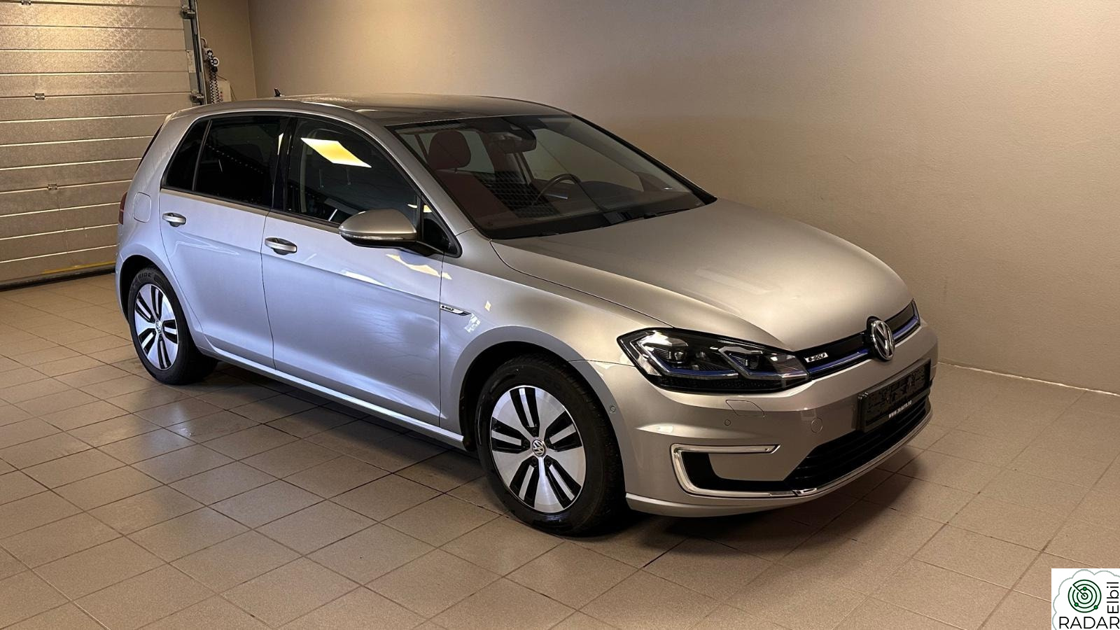 VOLKSWAGEN GOLF 136hk. Active info, Dyn Audio, Acc....pent holdt bil.