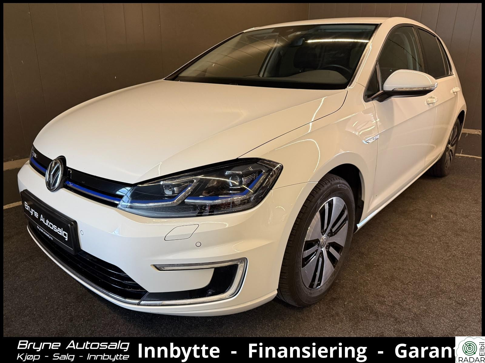 VOLKSWAGEN GOLF 300KM ACTIVE INFO/SKINN/DAB+/TLF/ACC/KAMERA+++