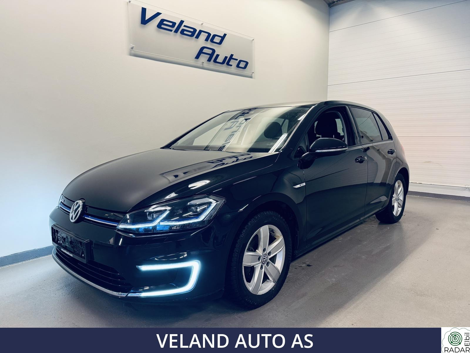VOLKSWAGEN GOLF ELECTRIC 136HK ACTIVE INFO/NAVI/ACC/DYNAUDIO