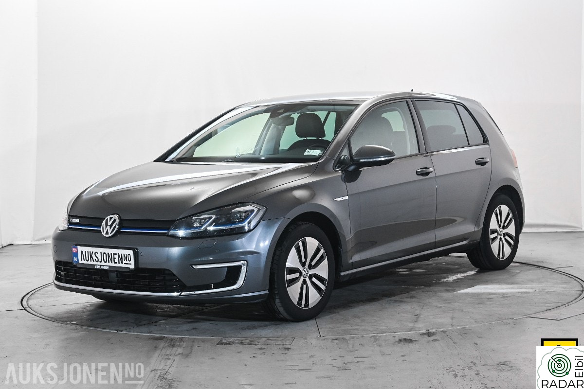 VOLKSWAGEN GOLF SKINN VARMER KAMERA NAVI SERVICE