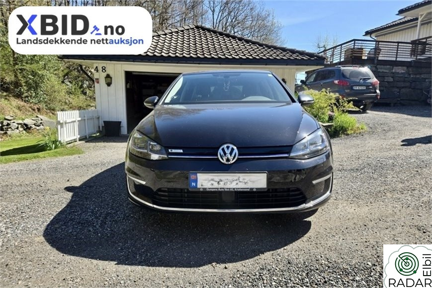 VOLKSWAGEN GOLF Eu ok 04.12.2026,114020 Km/ Rekkevidde 300km