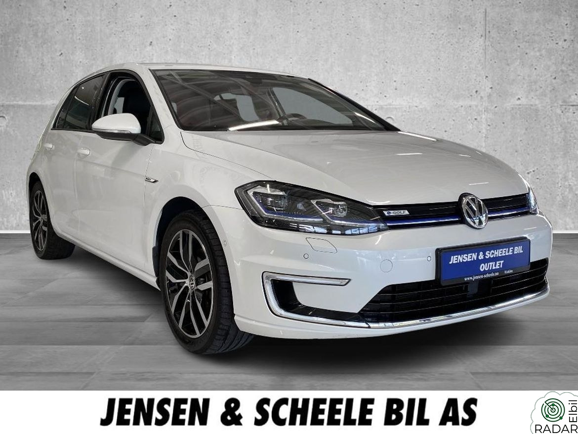 VOLKSWAGEN GOLF Comfort. DAB, Navi, BLIS, Adaptiv cruise, Skinn.