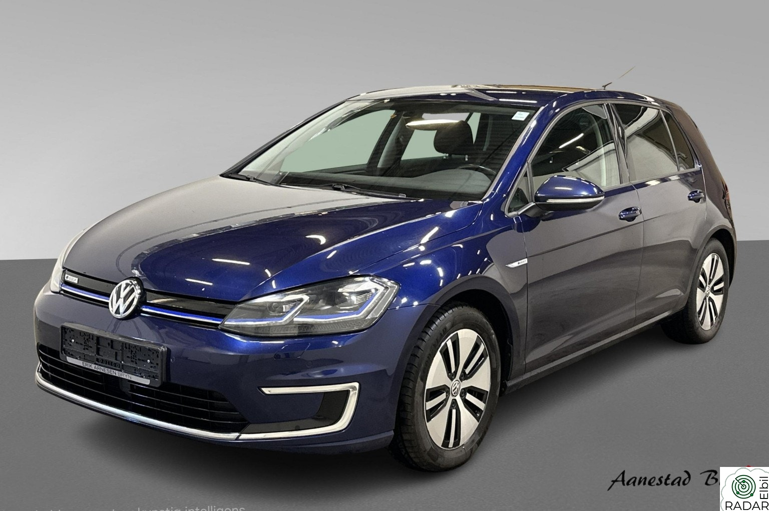 VOLKSWAGEN GOLF 136 hk 35.8 kWh 300 km WLTP
