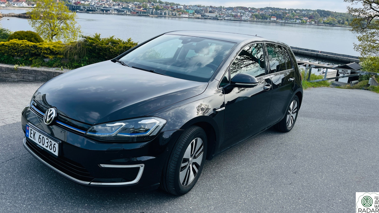 VOLKSWAGEN GOLF Exclusive