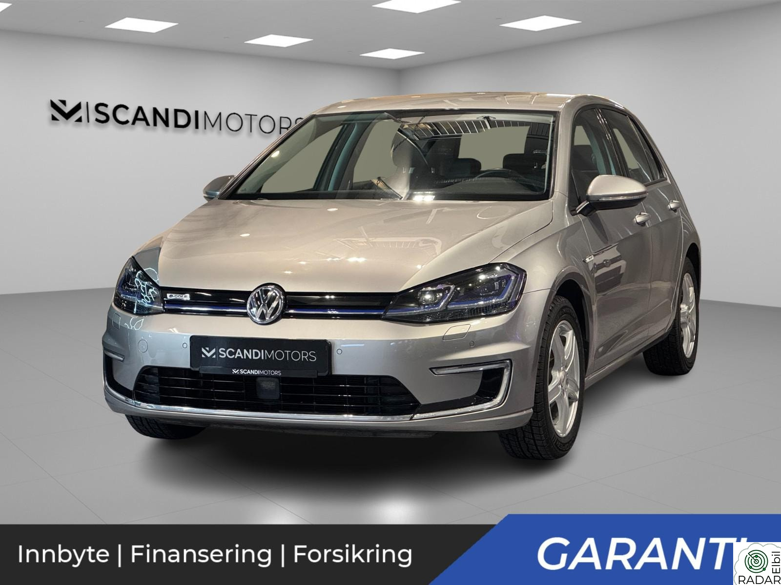 VOLKSWAGEN GOLF 300km / Virtual cockpit / Skinn / Masse utstyr / 1 eier