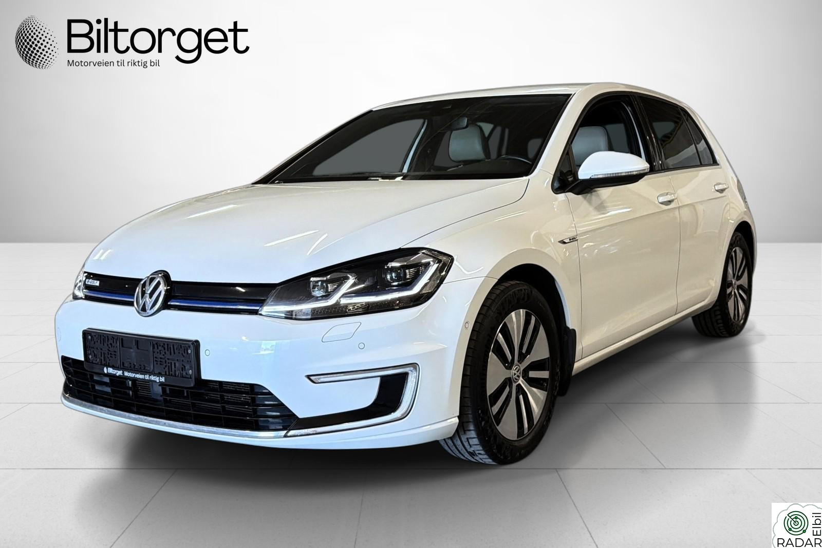 VOLKSWAGEN GOLF 300km Facelift Highline Dynaudio Kamera AID Skinn EU27+