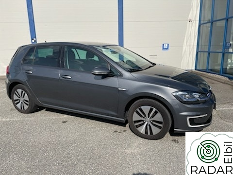 VOLKSWAGEN GOLF 24 KW 116HK HIGHLINE LED-LYS ESP PDC