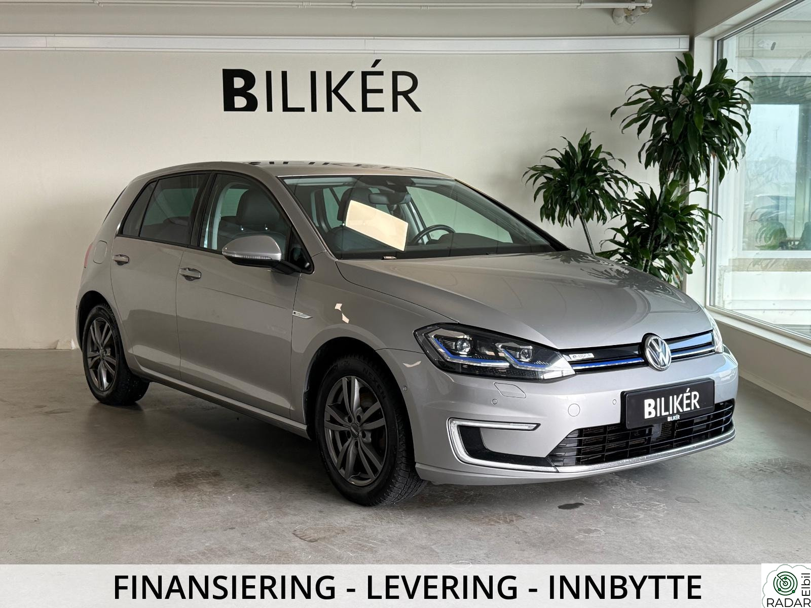 VOLKSWAGEN GOLF 300km 12mnd Garanti/Skinn/Kamera/ACC/Active-Info ++