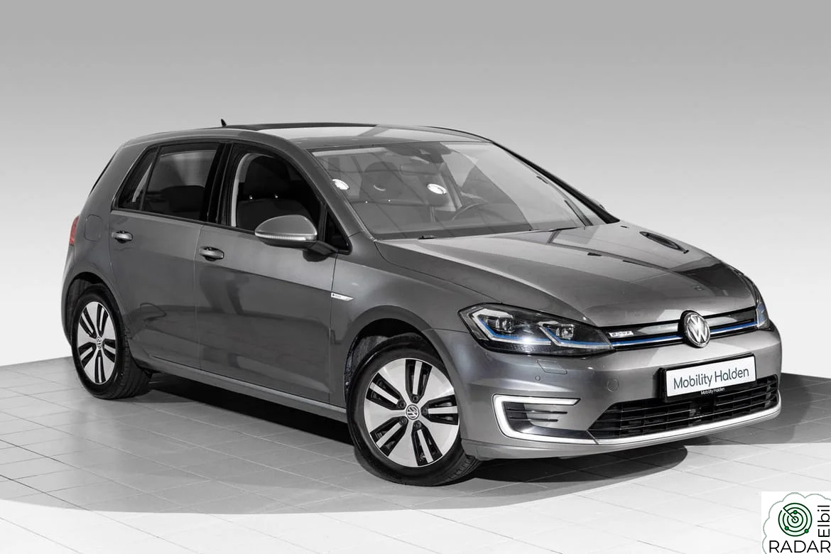 VOLKSWAGEN GOLF 300 KM/Ryggekamera/NAVI/2 hjulsett