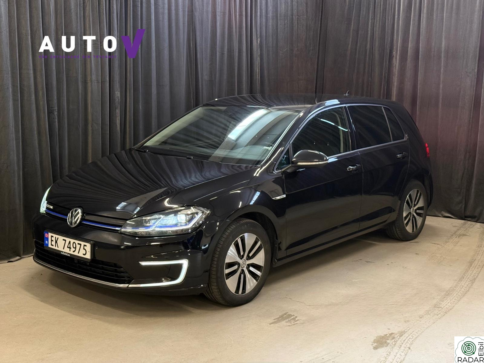 VOLKSWAGEN GOLF 136HK ACC/Navi/R.Kamera/Mirrorlink/PDC/FrontAss/Dab+