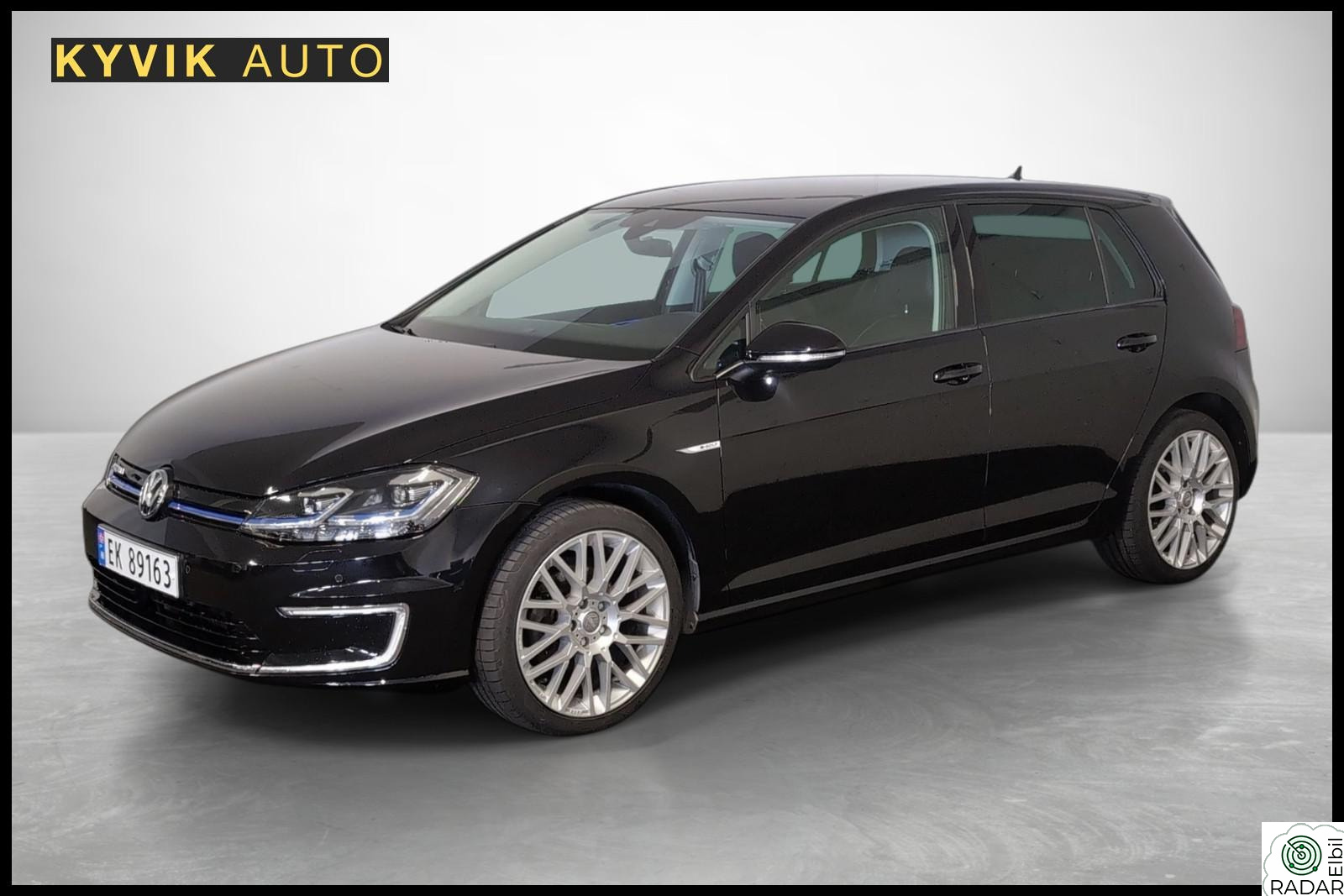VOLKSWAGEN GOLF EU.03.26|2WD|AUTOMAT|136HK|EL|APPLE CARPLAY/NAVI+++