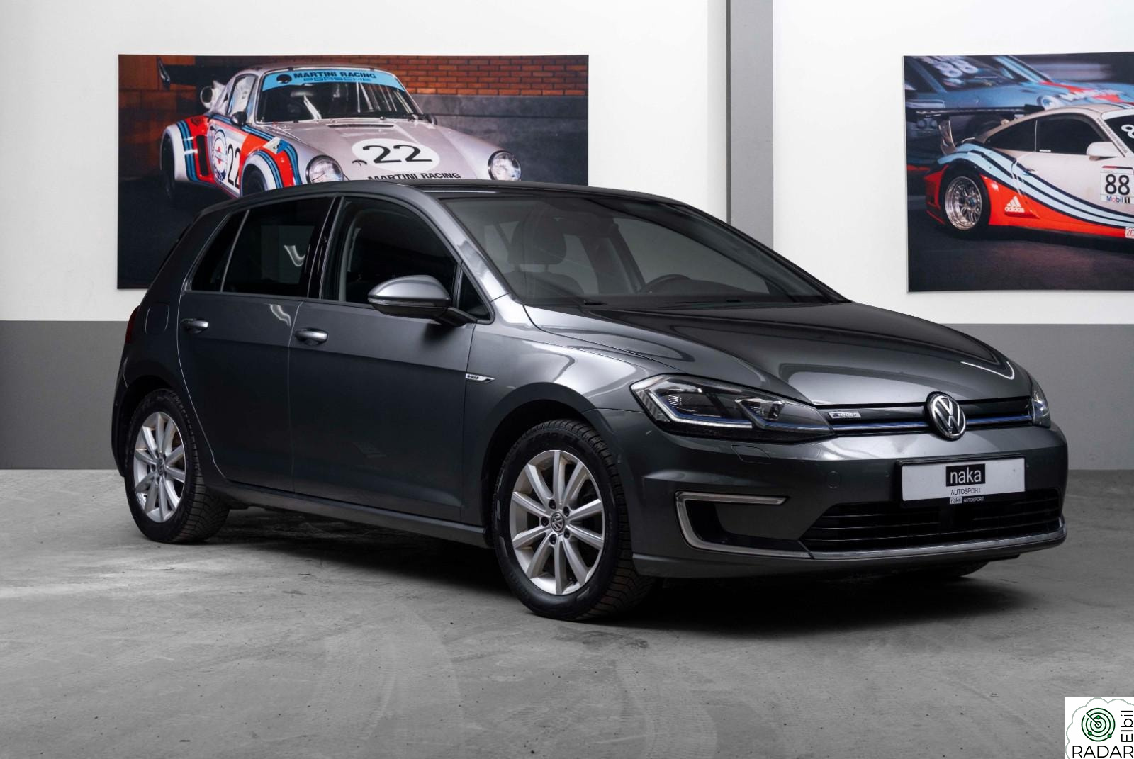 VOLKSWAGEN GOLF e-golf/300km/Navi/Kamera/En eier/Ny EU kontroll++