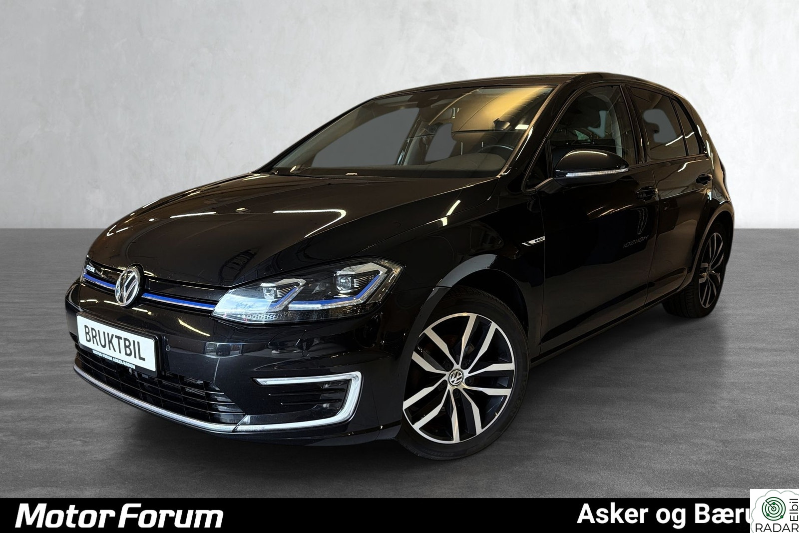 VOLKSWAGEN GOLF VELUTSTYRT/SKINN/NAVI/ACC/VI TAR INNBYTTE