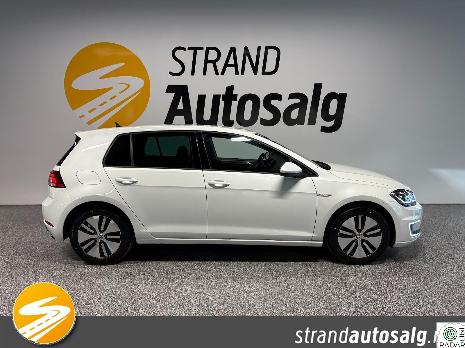 VOLKSWAGEN GOLF Exclusive 136hk Oryx Skinn ActiveInfo Ryggekamera ACC