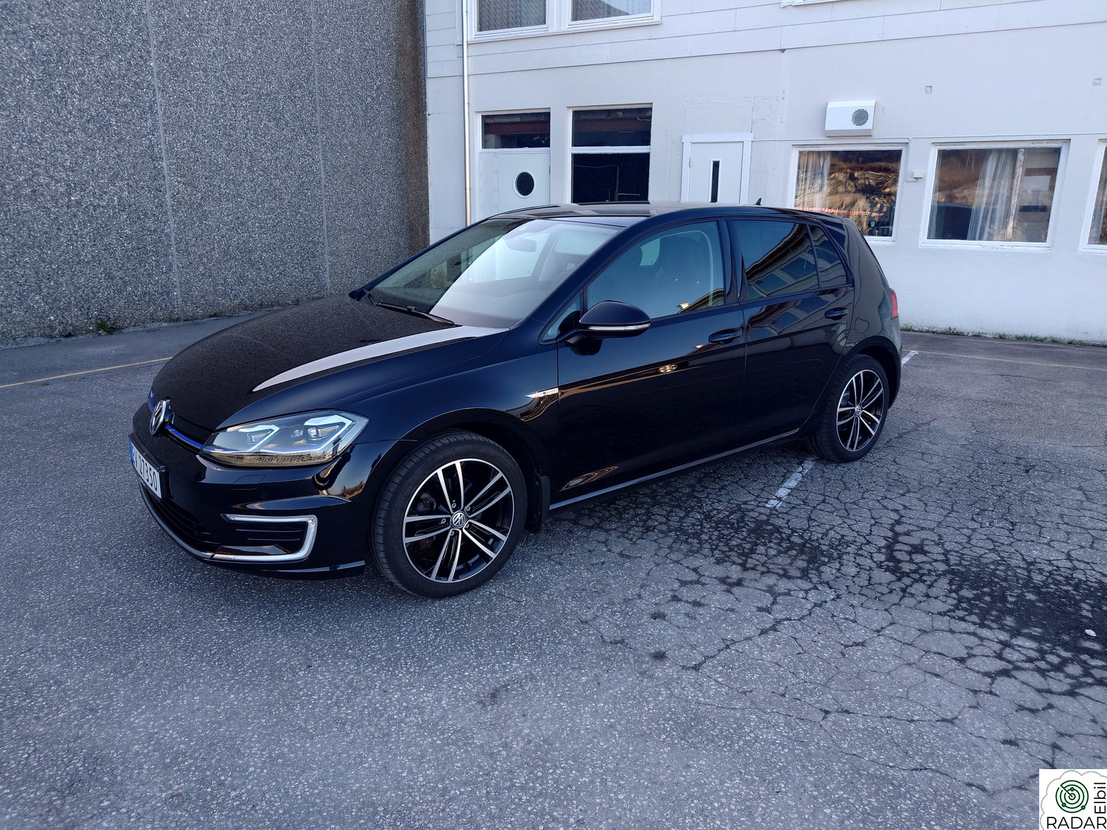 VOLKSWAGEN GOLF E-GOLF