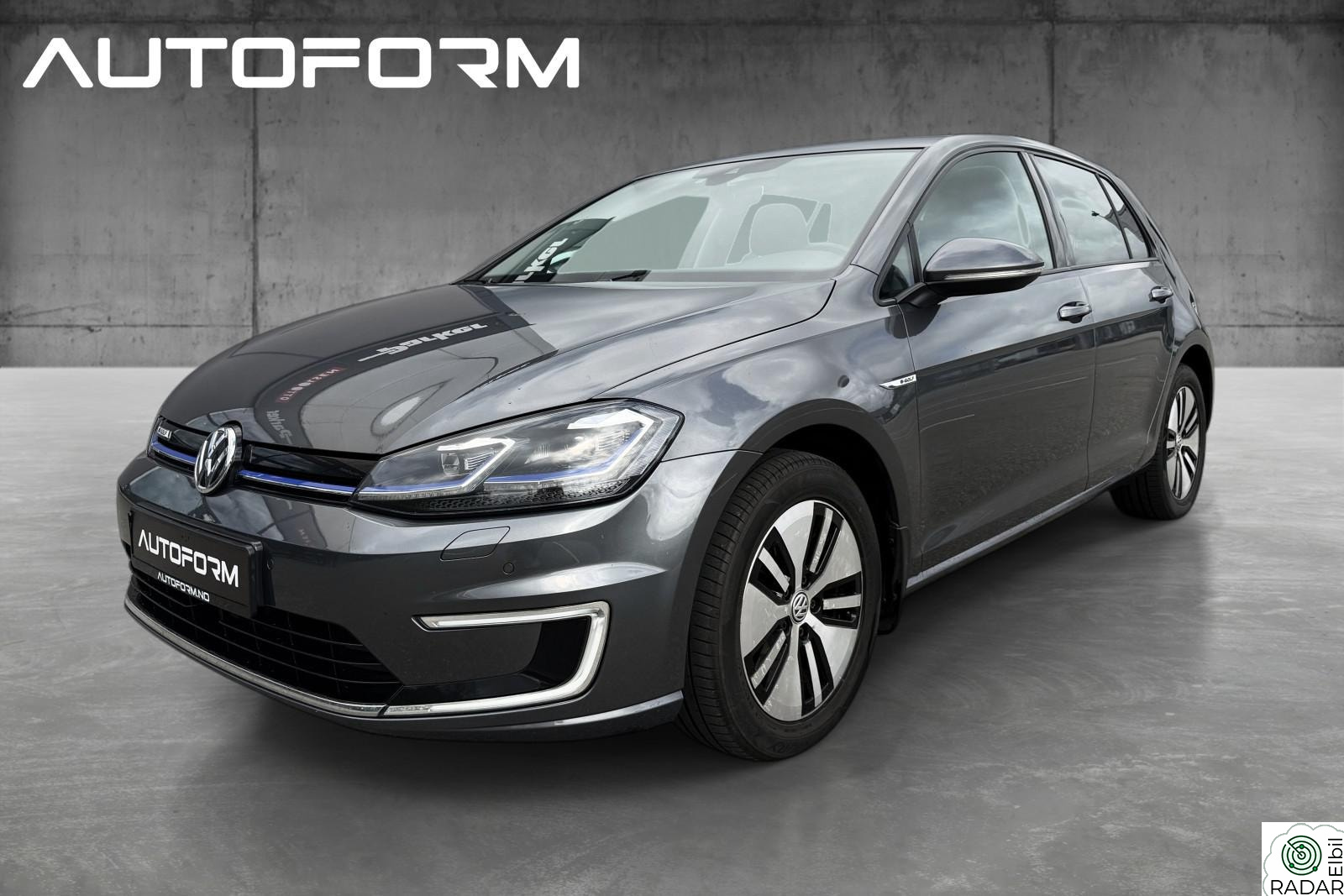 VOLKSWAGEN GOLF Exclusive| 136 hk| 230km WLTP| Skinn| Active Info|