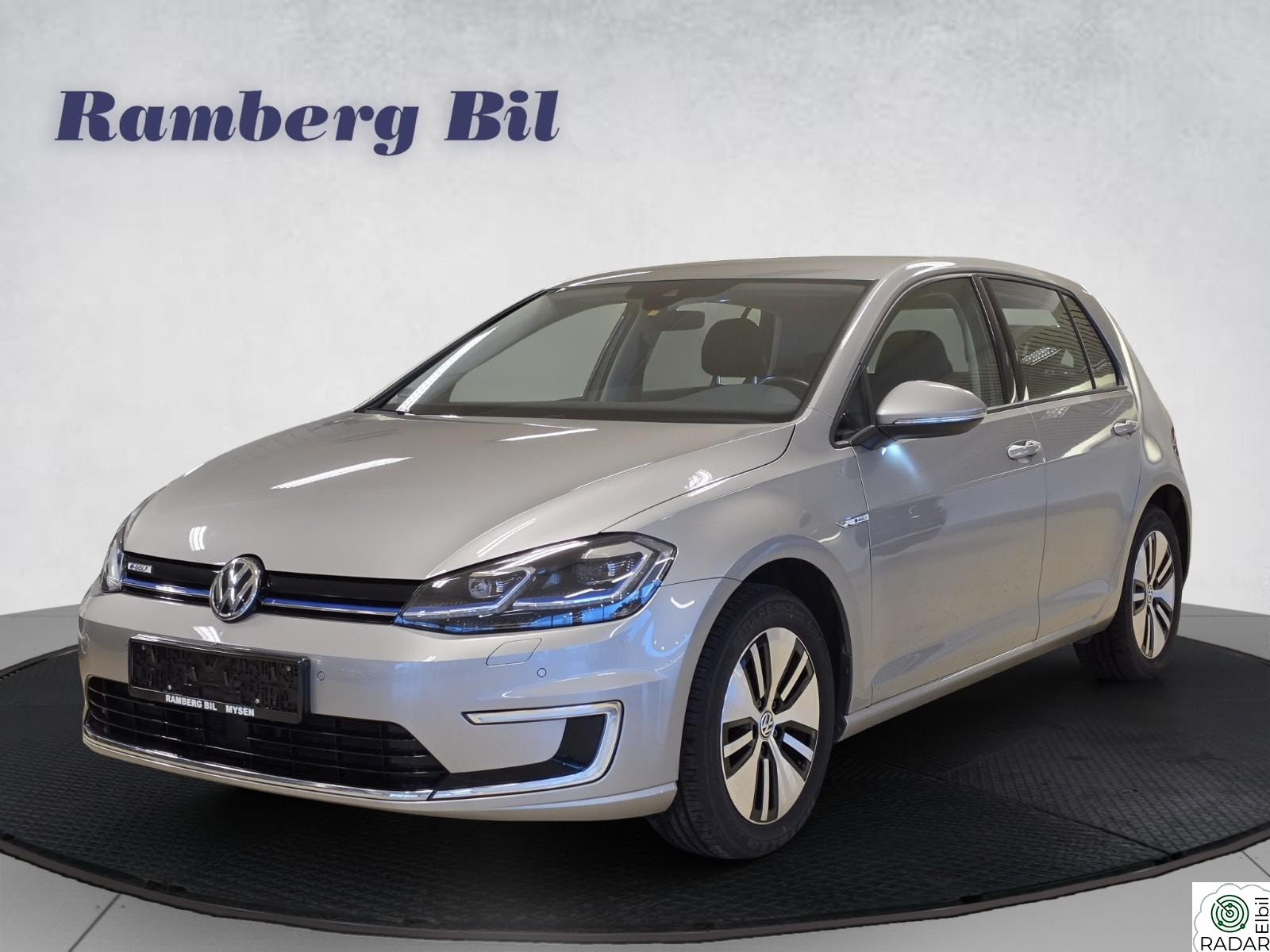 VOLKSWAGEN GOLF 136hk 230 WLTP Adaptive Cruise V.Pumpe Kamera Navi