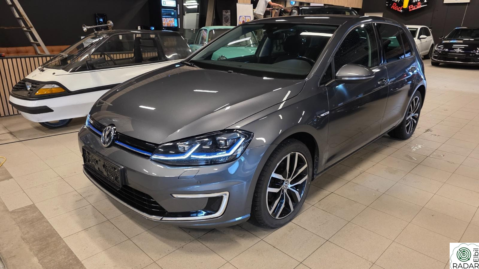 VOLKSWAGEN GOLF Dynaudio/Kamera/Act.Info/Dab/Keyless/NyEU