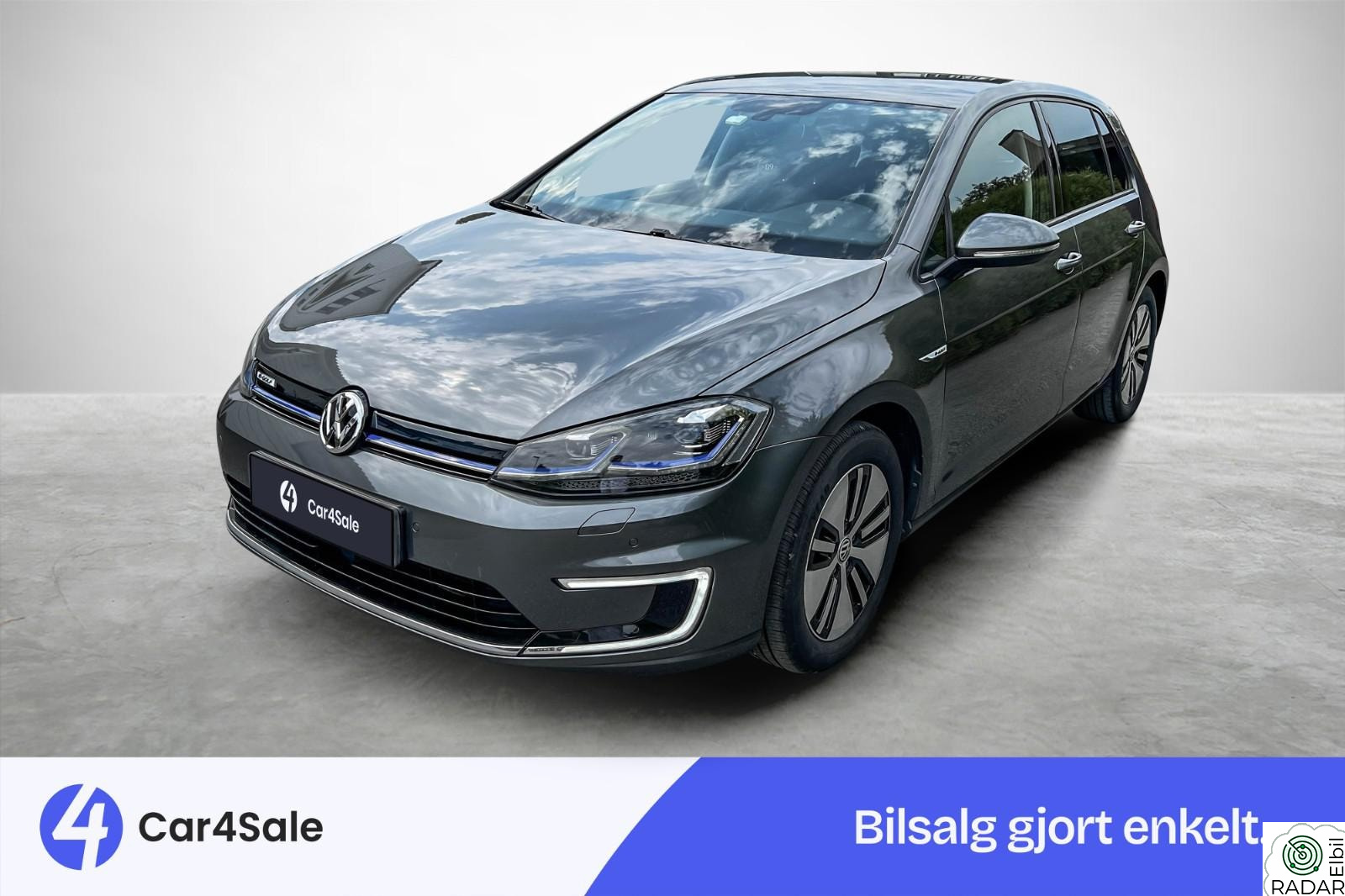 VOLKSWAGEN GOLF 300km/ Active Info/ ACC/ R.Kam/ V.Pumpe/ LED/ Navi High