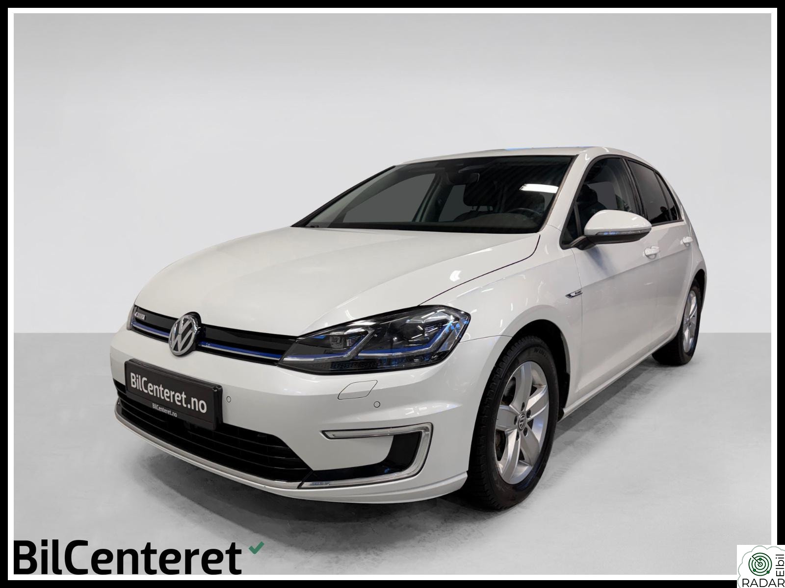 VOLKSWAGEN GOLF 100KW 300KM EXCLUSIVE SKINN ACC R.KAM ACTIVE INFO +++