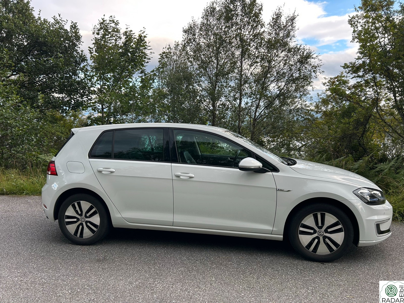 VOLKSWAGEN GOLF E-GOLF 136 HK