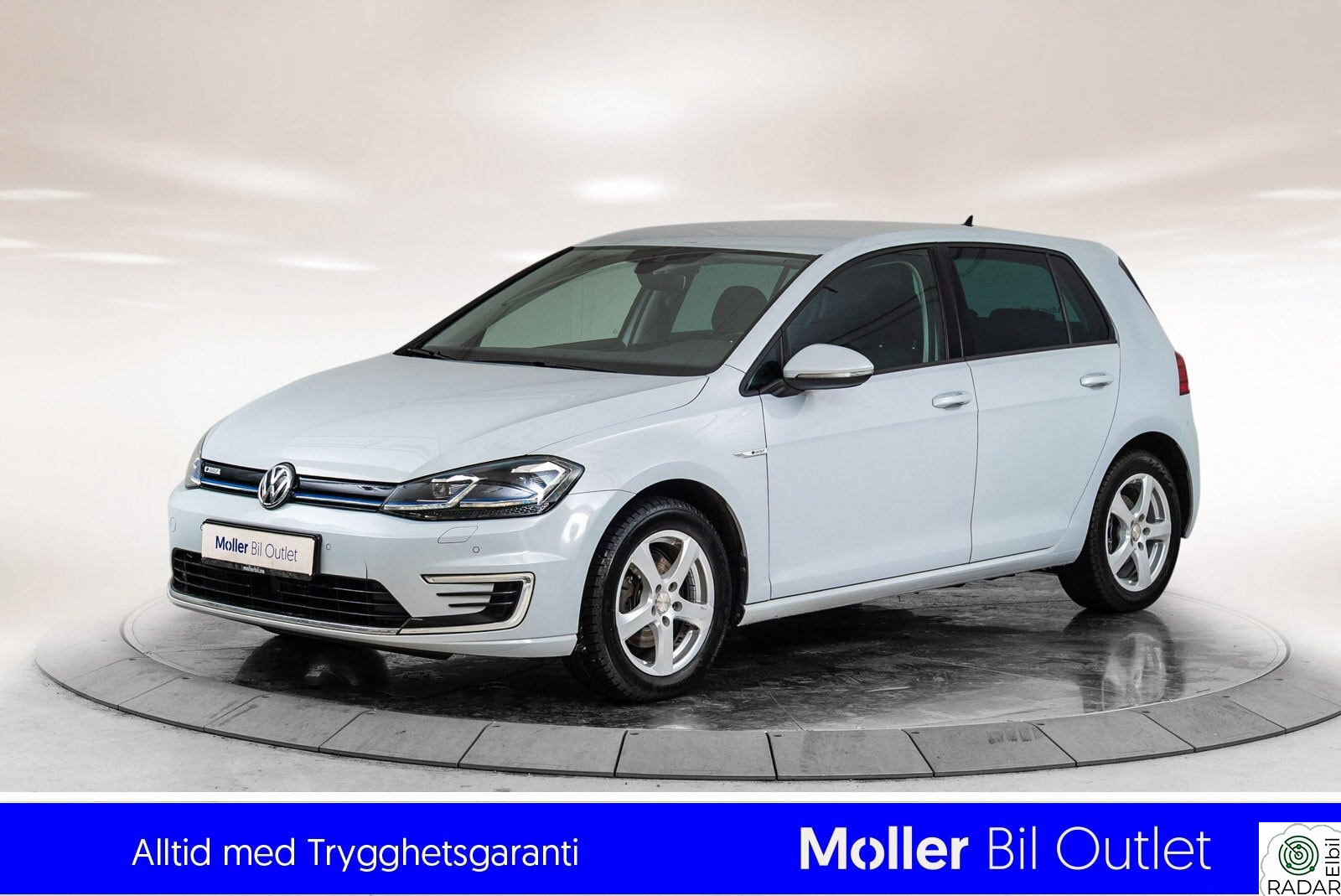 VOLKSWAGEN GOLF 136hk - R.Kam, LED, Keyless, Navi