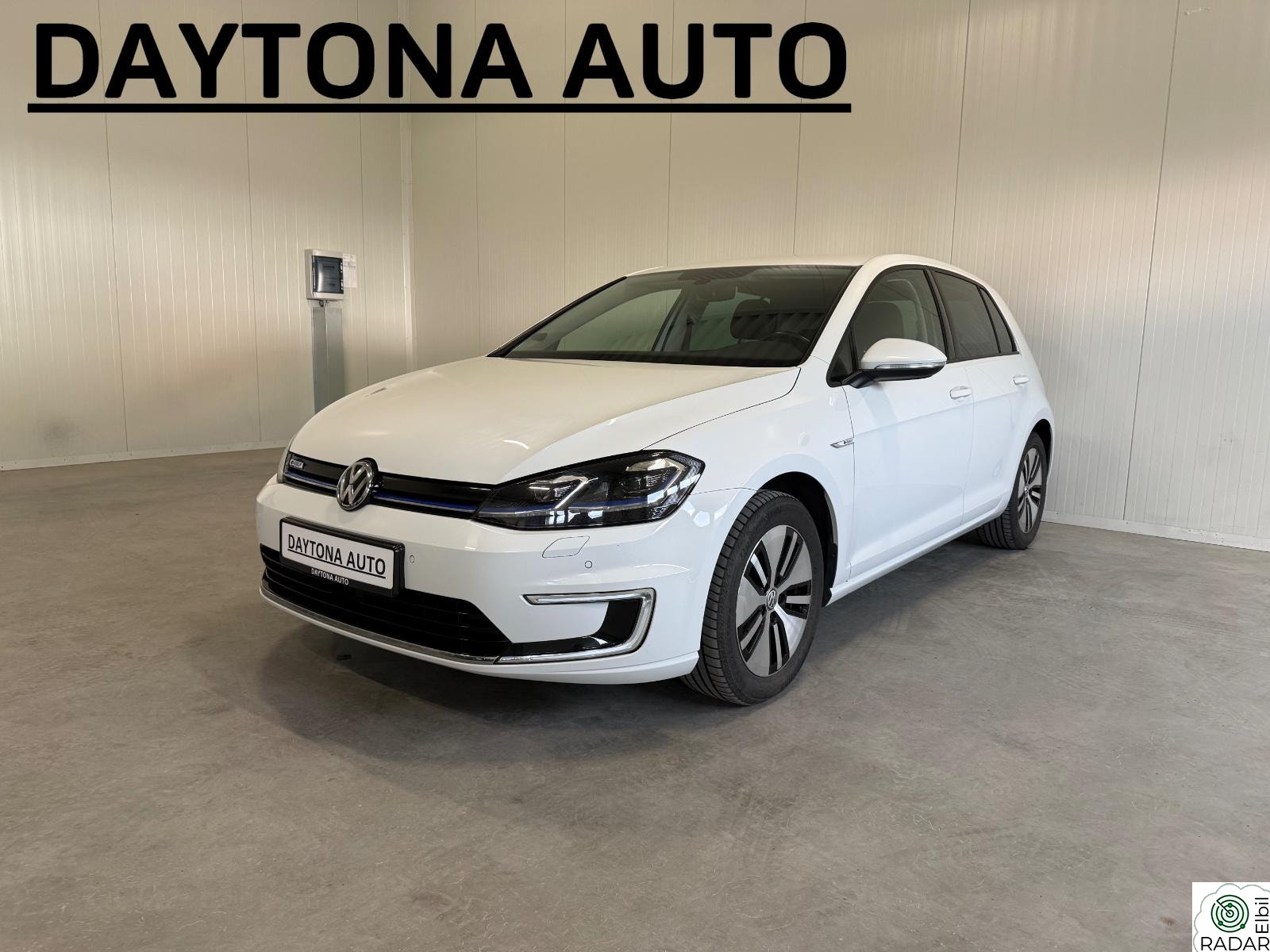 VOLKSWAGEN GOLF E-Golf, 300km, Skinn, Velholdt, ACC, Keyless, Ny-EU ++