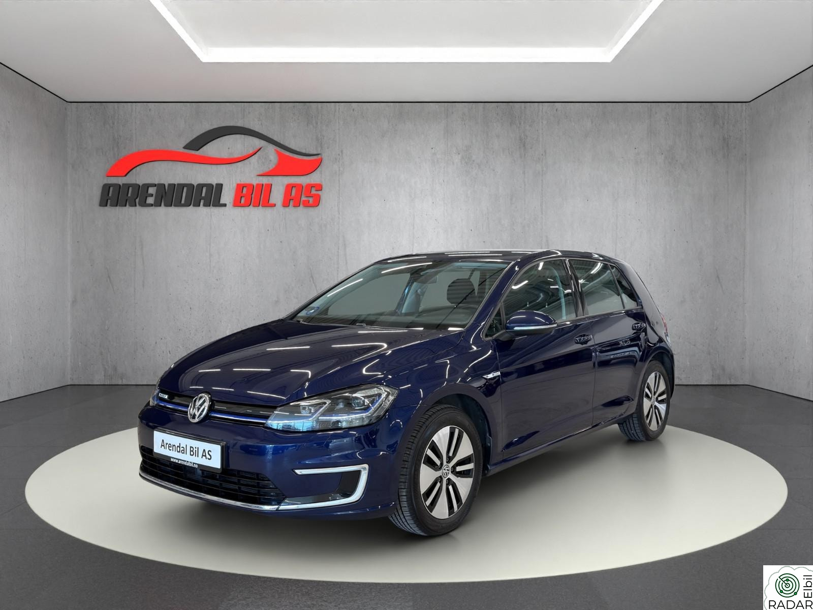 VOLKSWAGEN GOLF 100KW 300KM, Varmepumpe, Navi, Acc, Norsk bil!