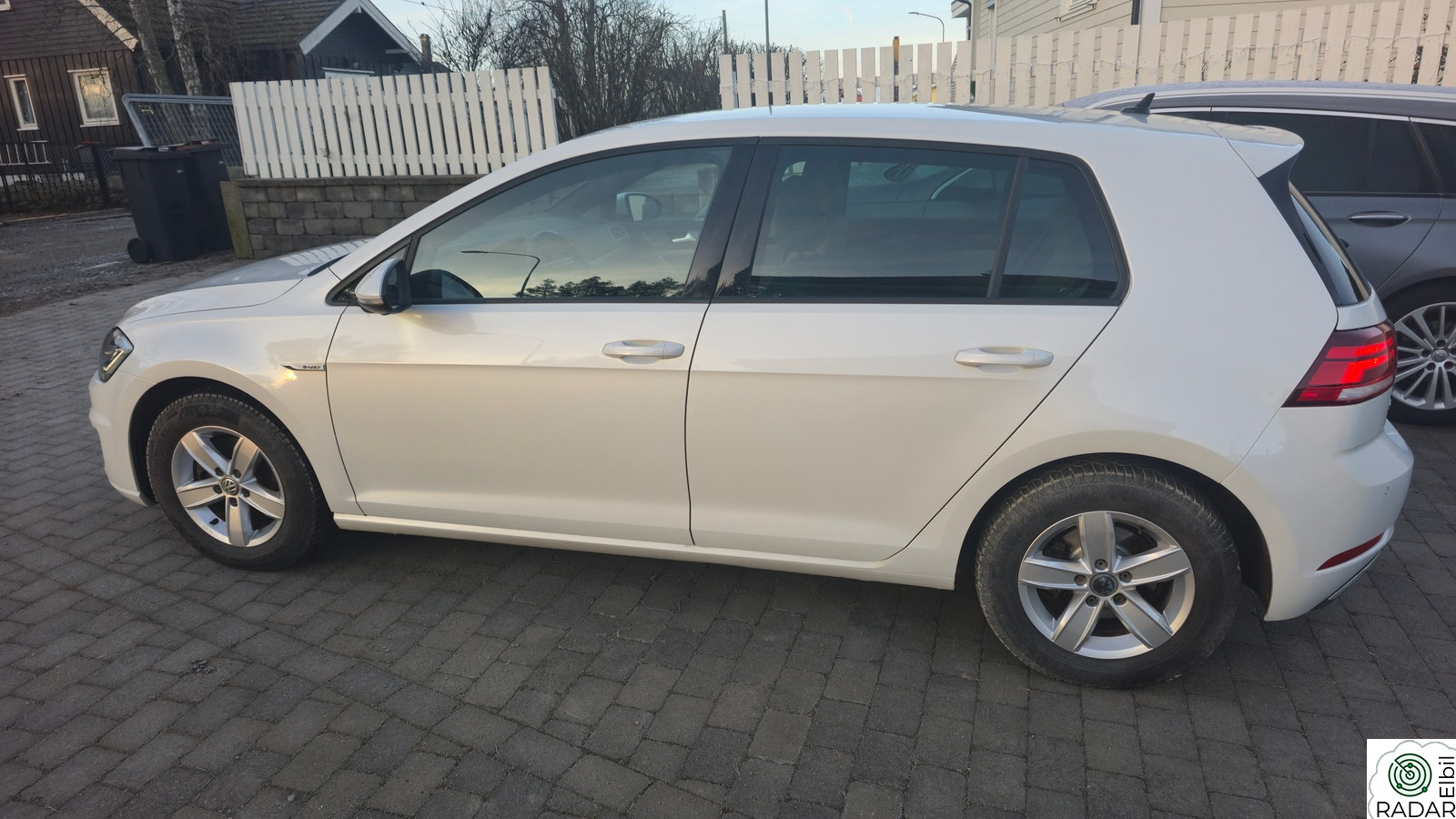 VOLKSWAGEN GOLF Exclusive.  Fullspekket med utstyr.