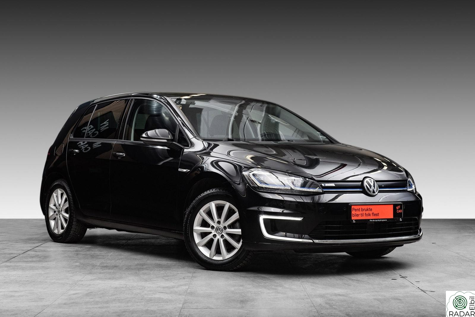 VOLKSWAGEN GOLF E-Golf EXCLUSIVE/ACC/Skinn/Active info/LED/Kamera/Navi