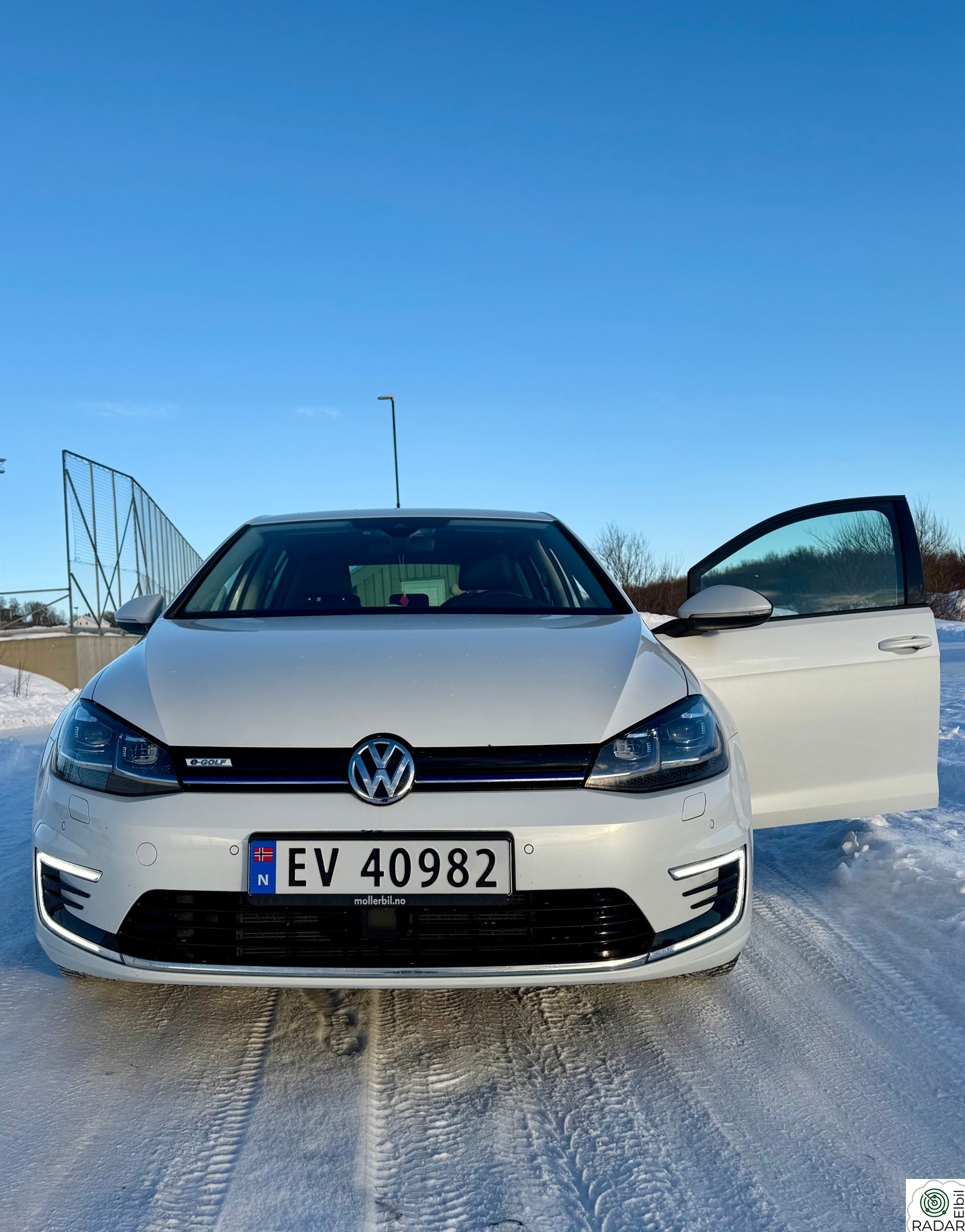 VOLKSWAGEN GOLF Comfo 100 E1F