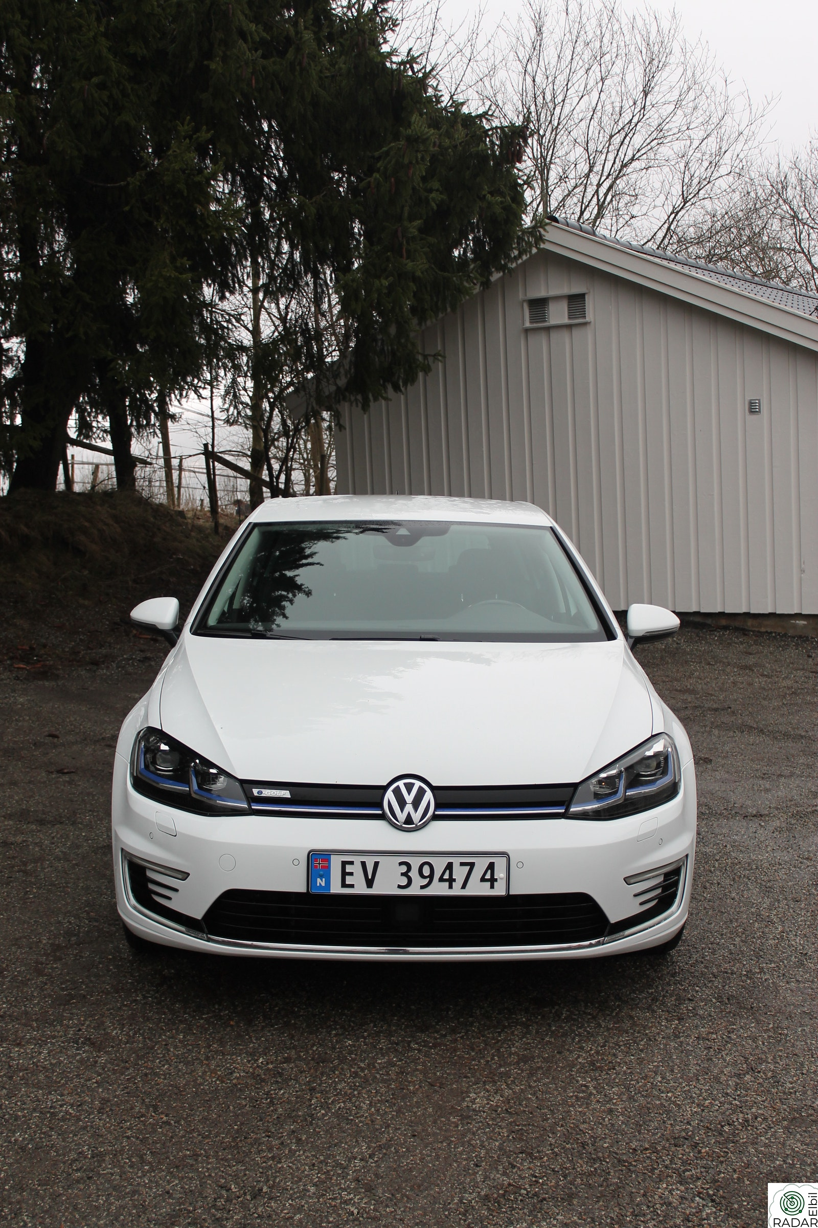 VOLKSWAGEN GOLF EU-godkjent til 2028 Nye bremser foran og bak