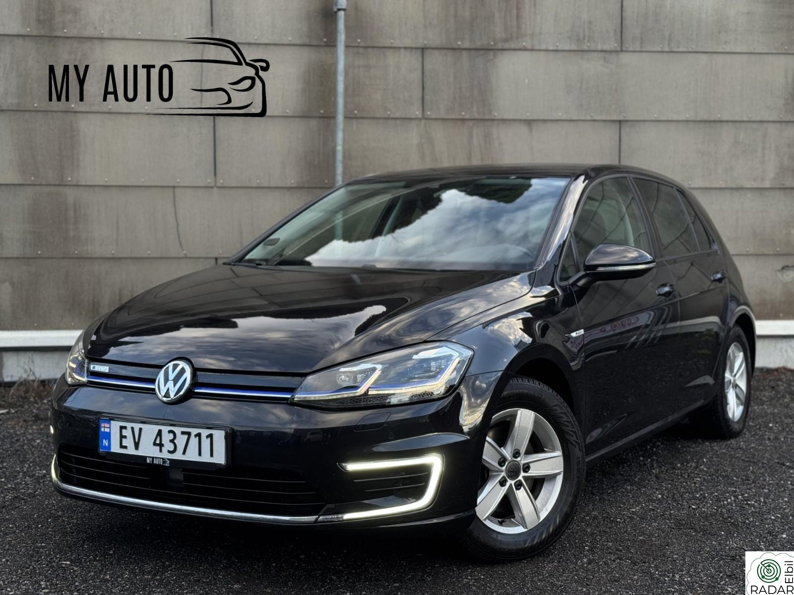 VOLKSWAGEN GOLF E-Golf 300km/ACC/SKINN/KAMERA/NAVI/V.PUMPE++