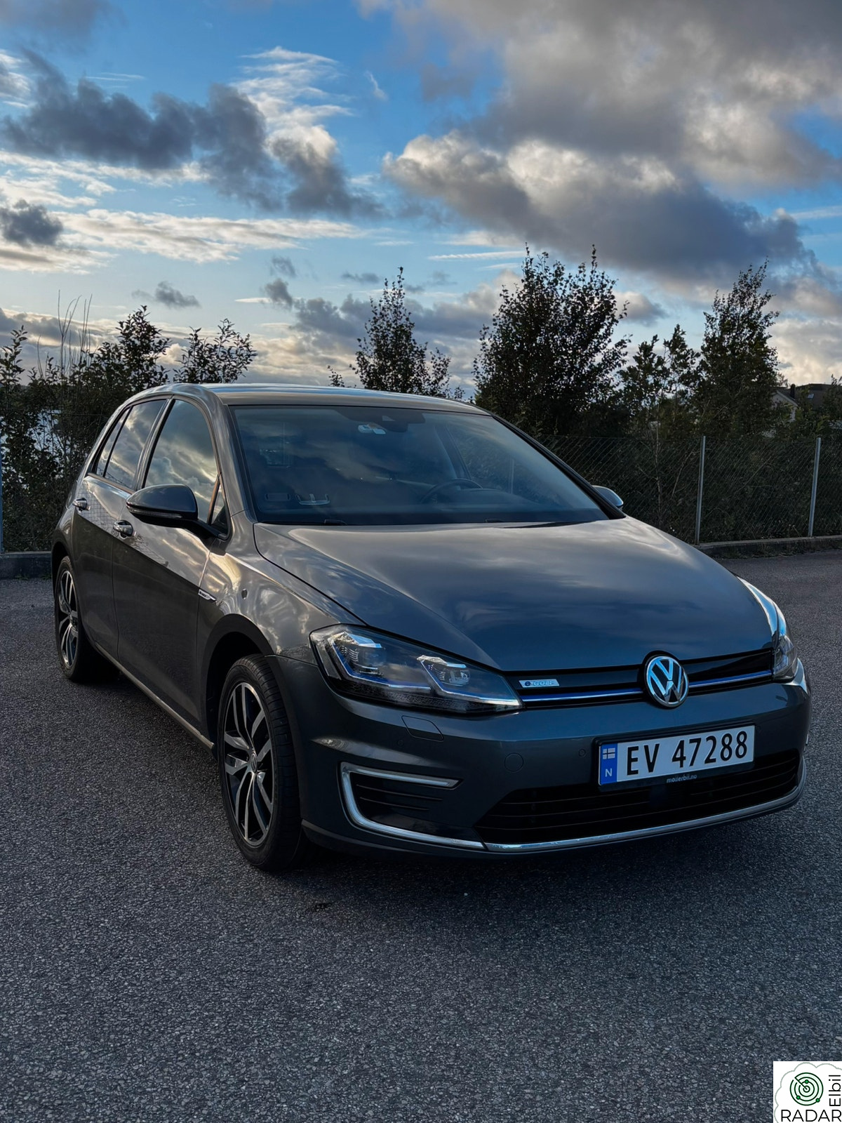 VOLKSWAGEN GOLF Exclusive
