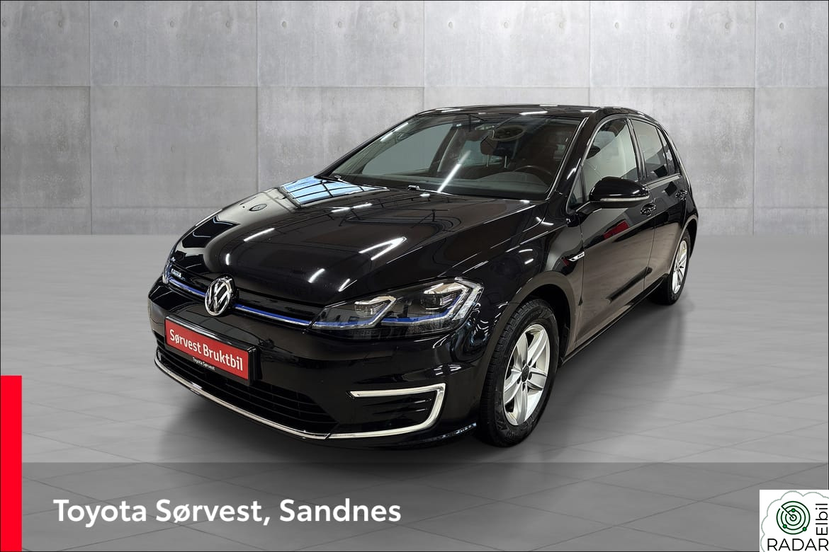 VOLKSWAGEN GOLF 36 KWH 136HK, stort info dislpay