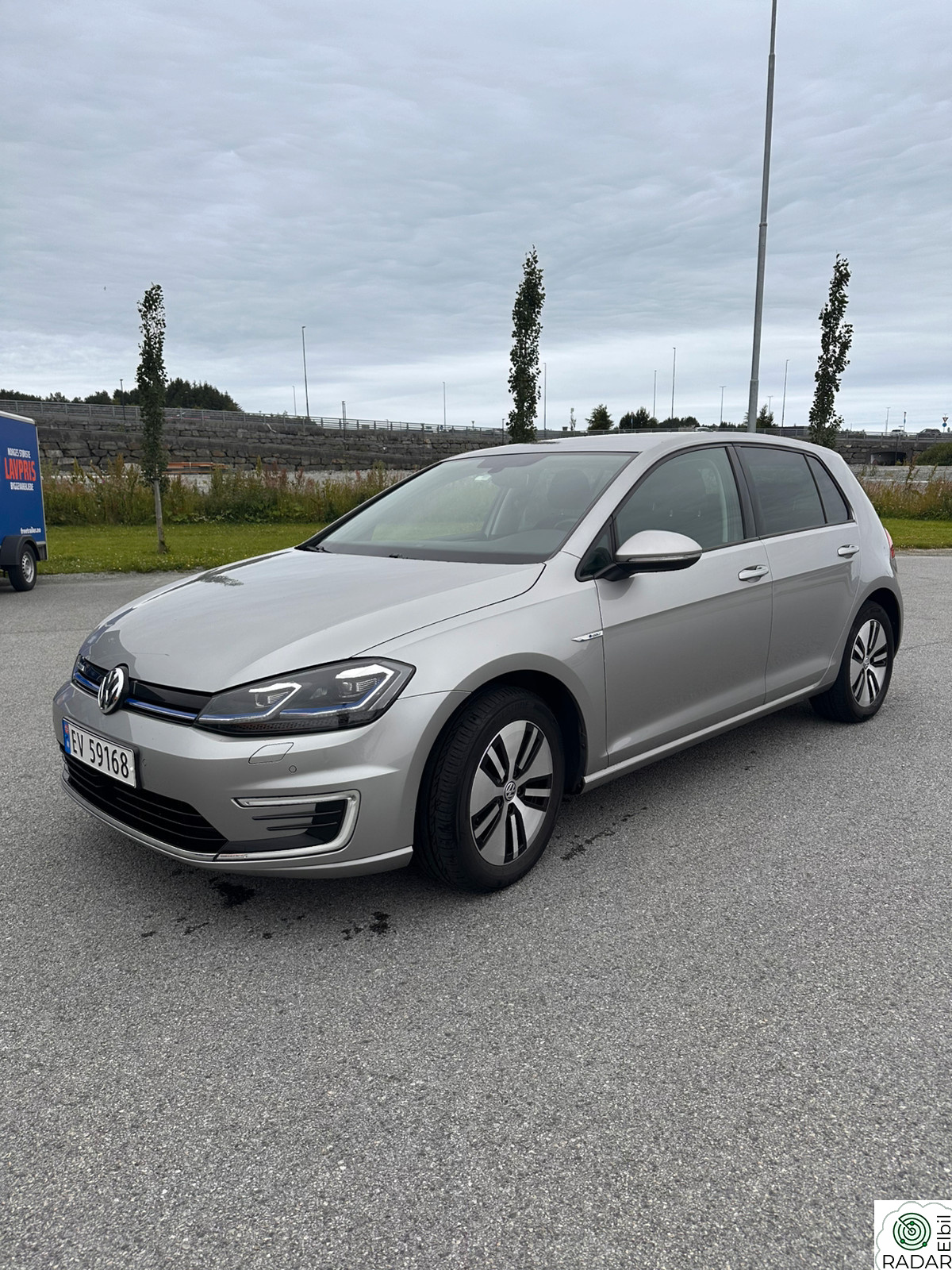 VOLKSWAGEN GOLF 136hk, R.kam, App con, Navi,Ambiente
