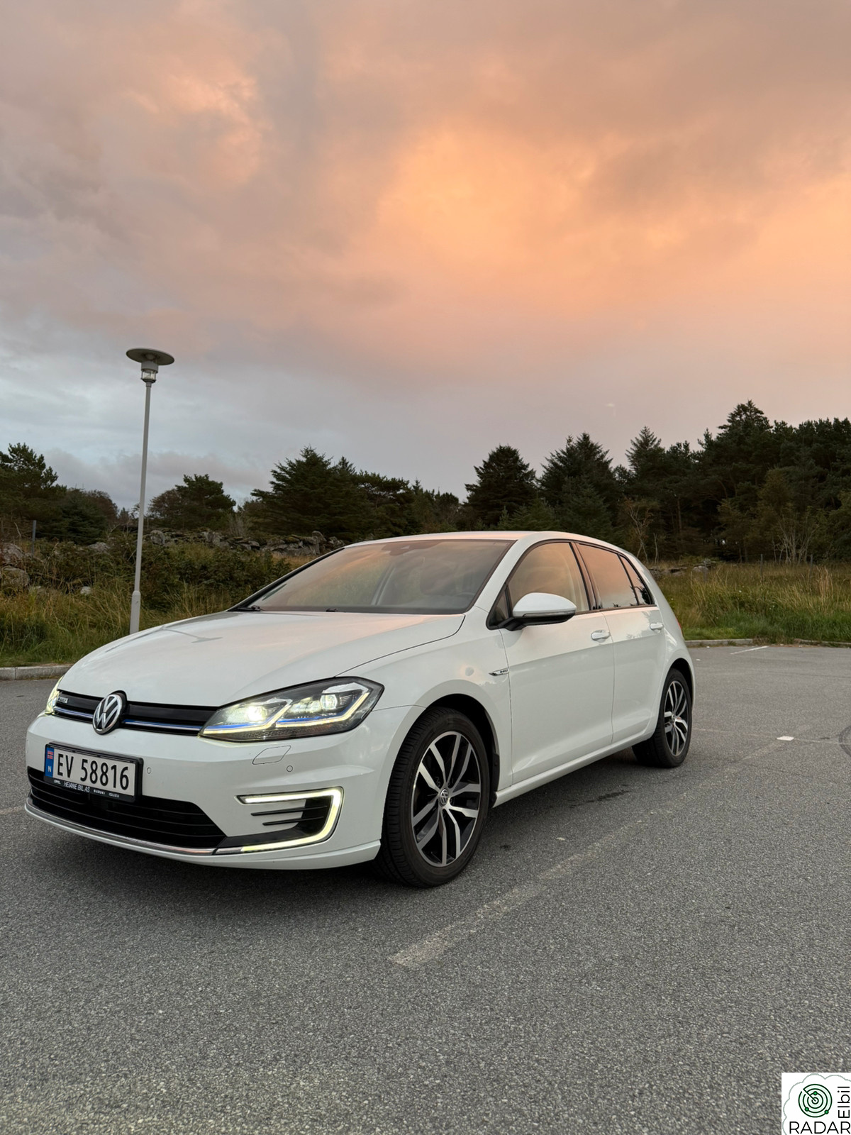 VOLKSWAGEN GOLF Eksklusive