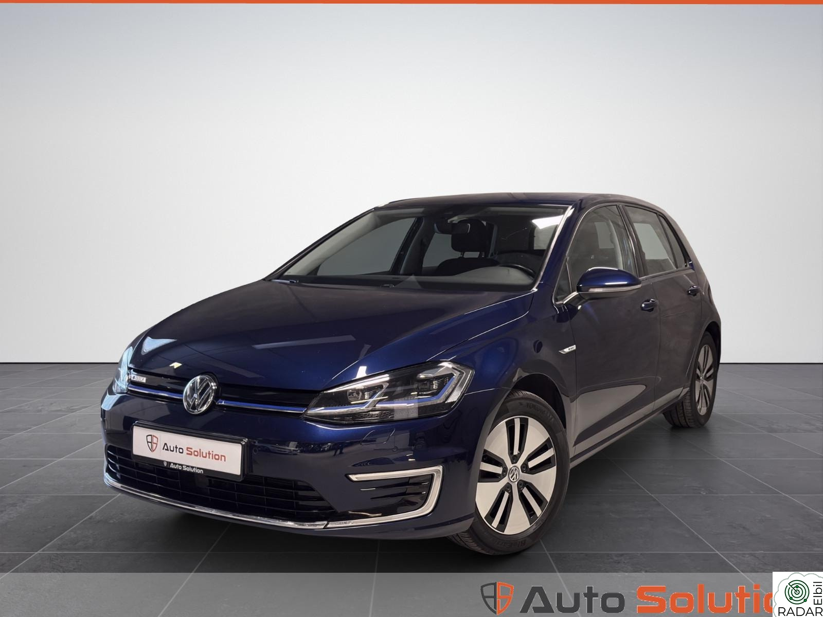 VOLKSWAGEN GOLF *300km| ACC| CARPLAY| KAMERA| NAVI| KEYLESS| 1-EIER