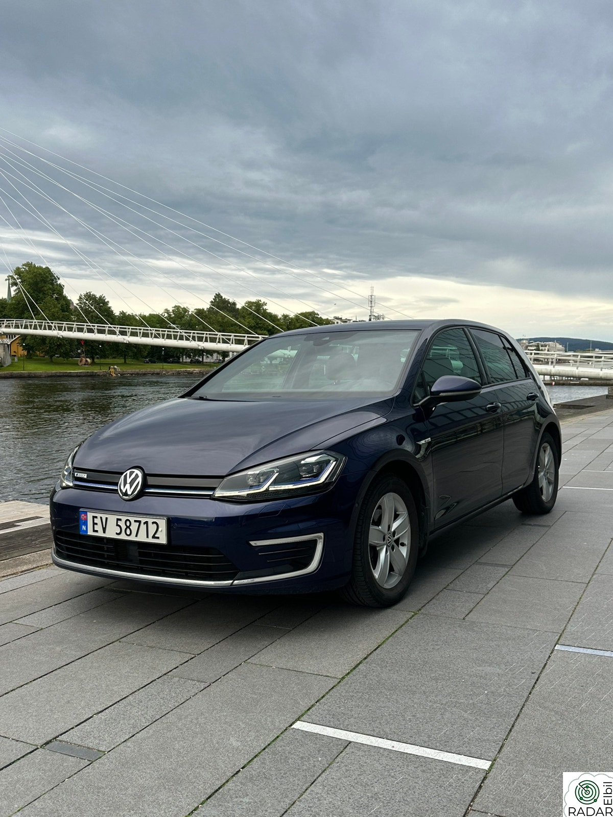 VOLKSWAGEN GOLF E-Golf