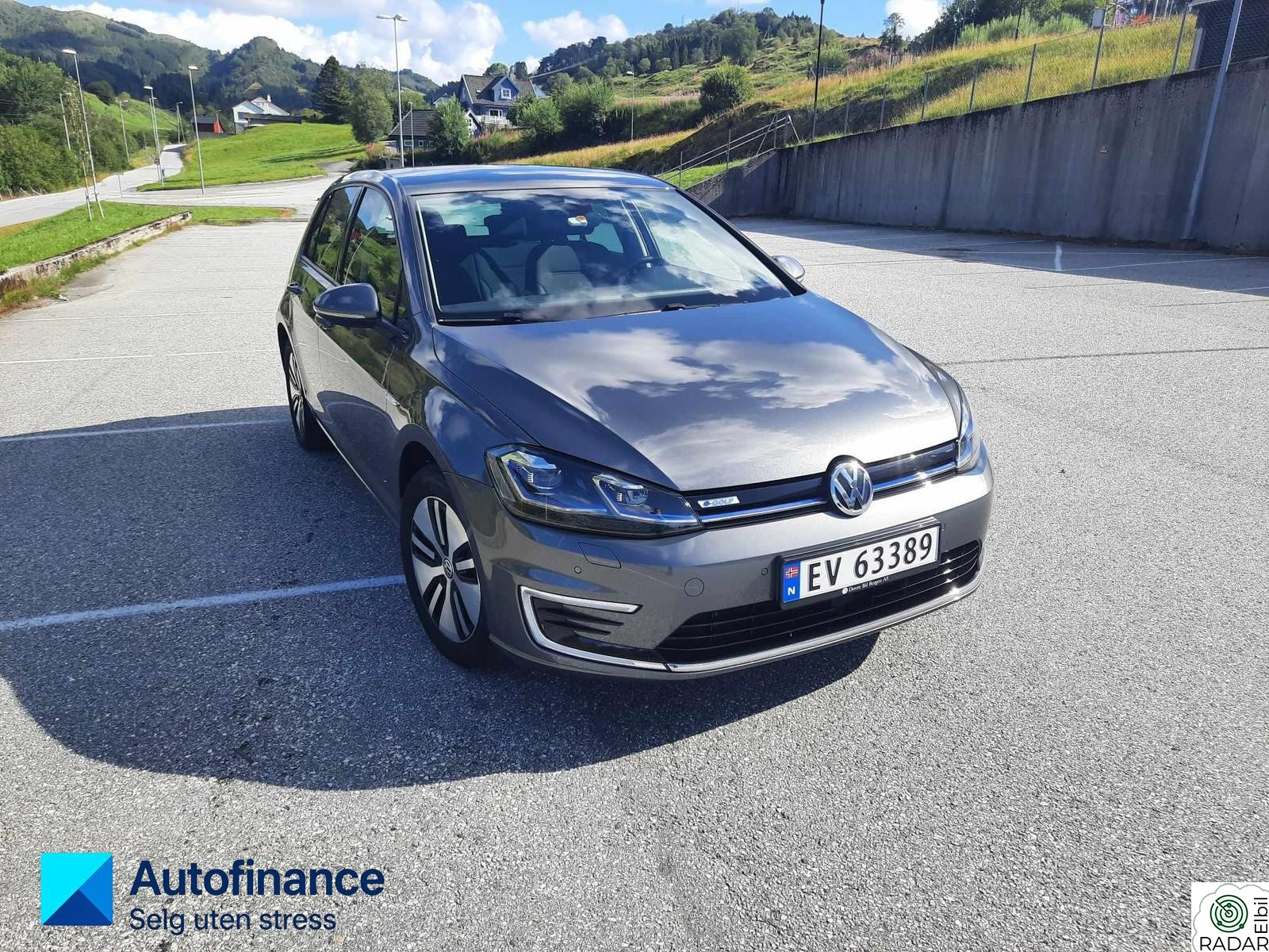 VOLKSWAGEN GOLF E-Golf!