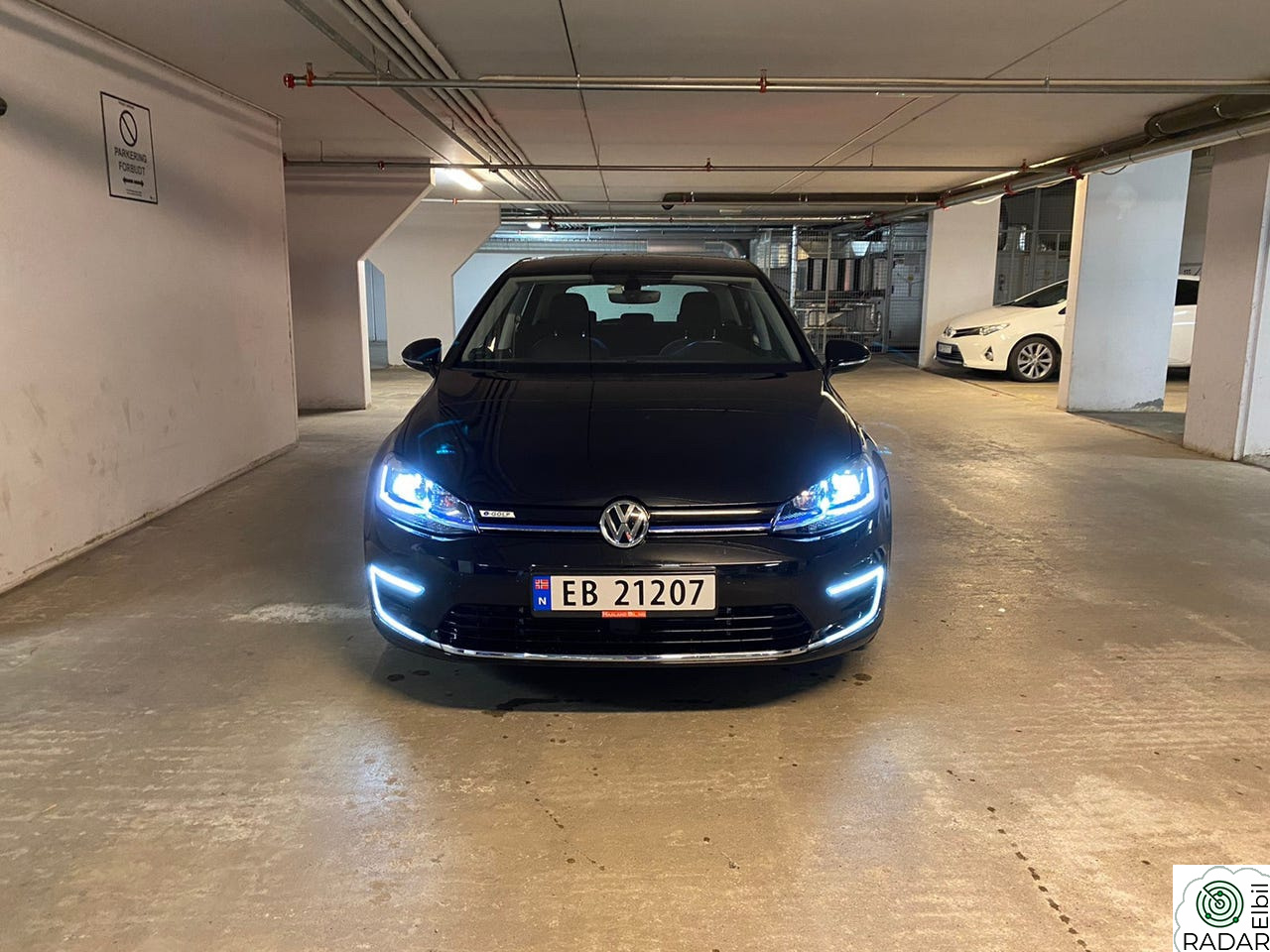 VOLKSWAGEN GOLF Golf 100KW  300km rekkevidde