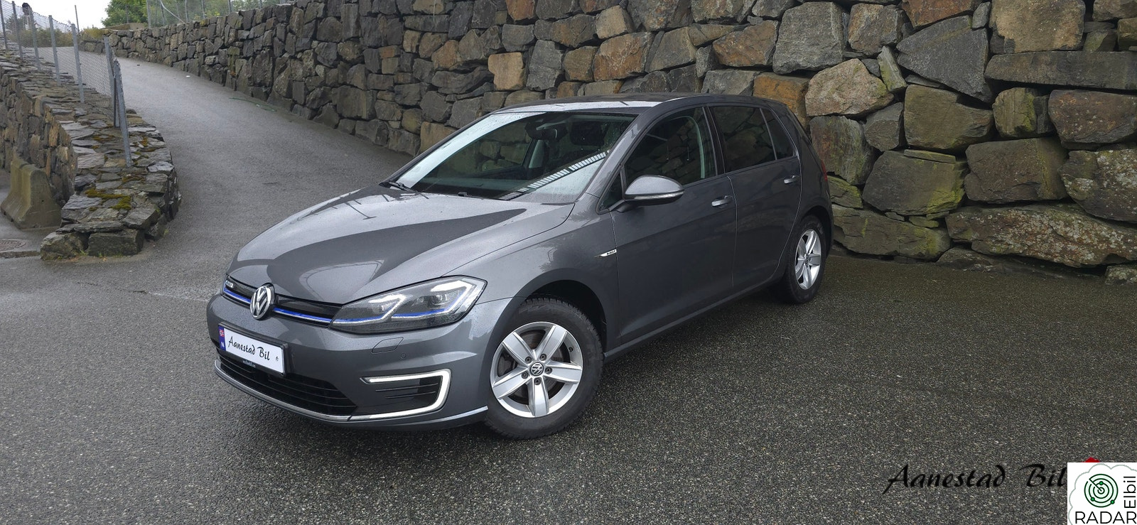 VOLKSWAGEN GOLF Navi | CC | R.Kam 35.8 kWh